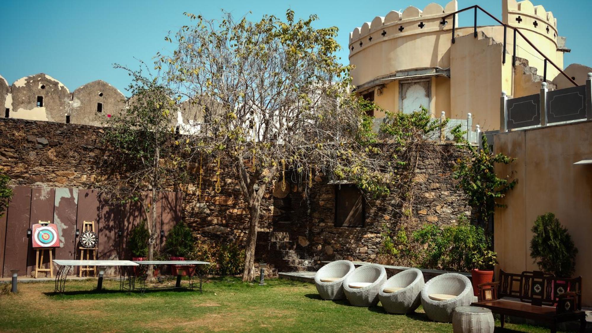 The Fern Bambora Fort, Bambora, Udaipur Luaran gambar