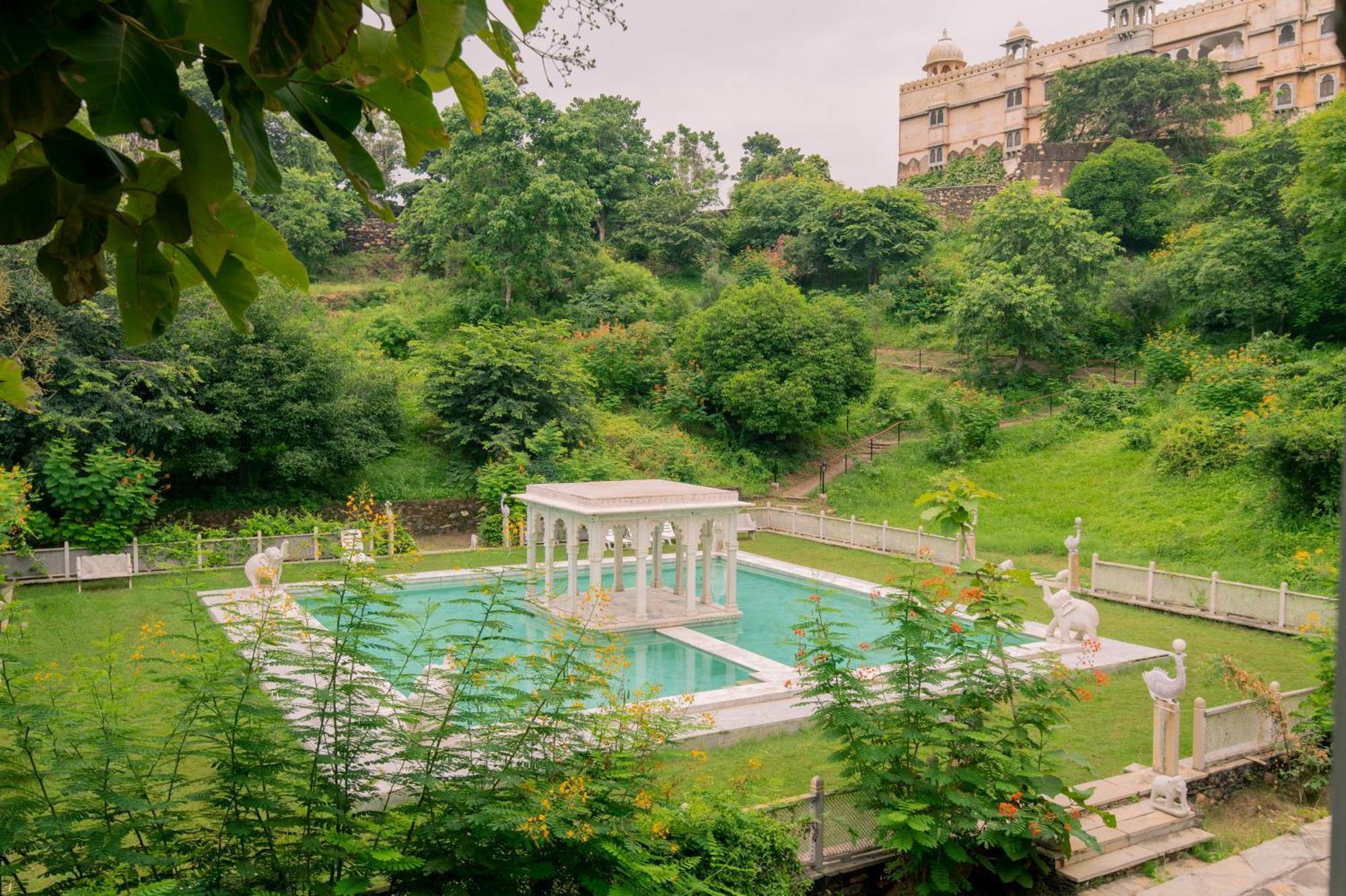 The Fern Bambora Fort, Bambora, Udaipur Luaran gambar