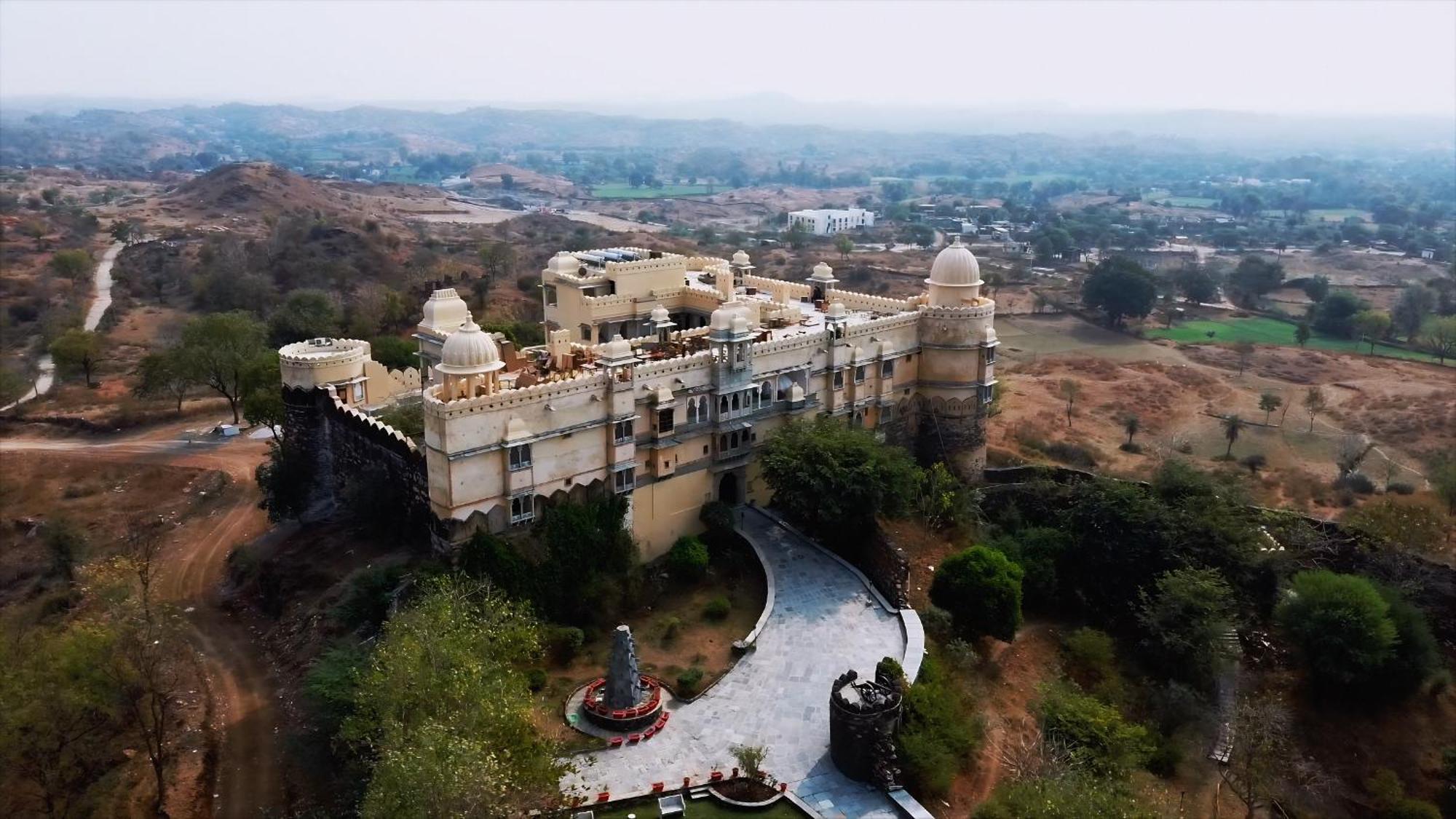 The Fern Bambora Fort, Bambora, Udaipur Luaran gambar