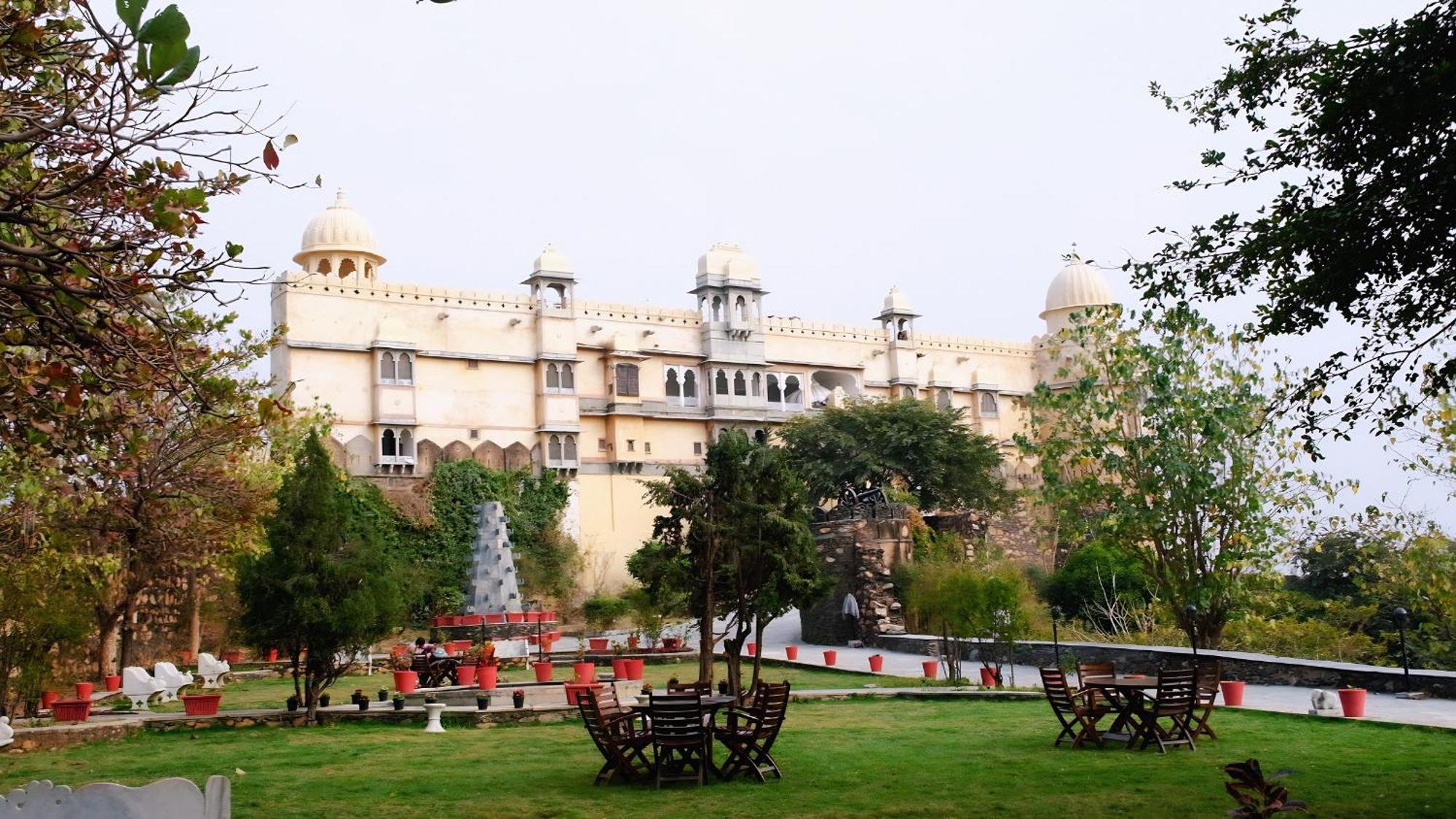The Fern Bambora Fort, Bambora, Udaipur Luaran gambar