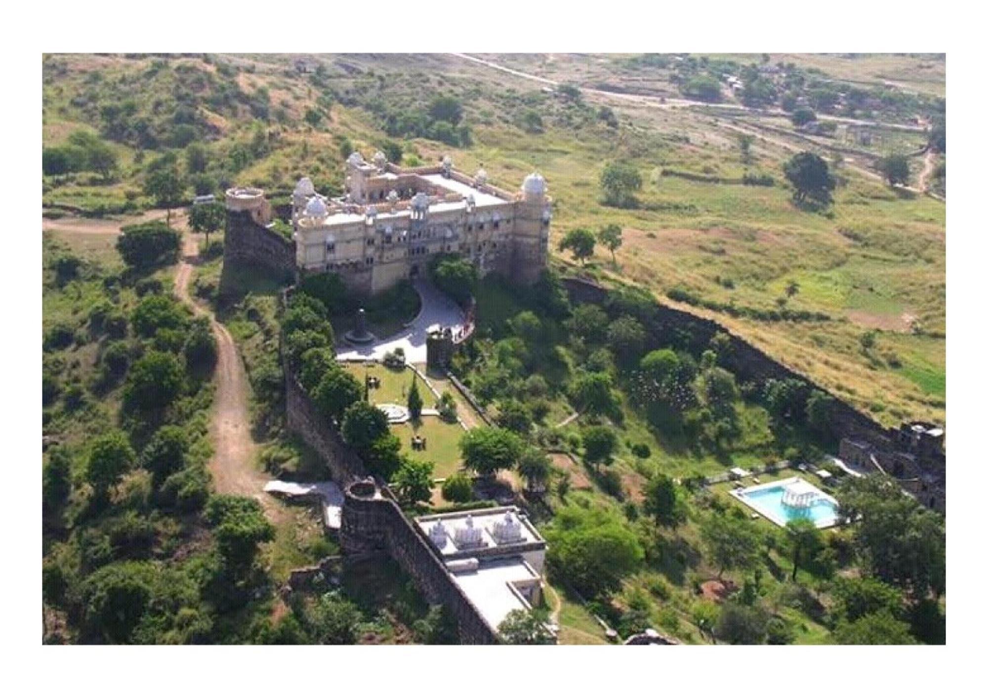 The Fern Bambora Fort, Bambora, Udaipur Luaran gambar